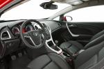 Vauxhall Astra GTC 2012 года